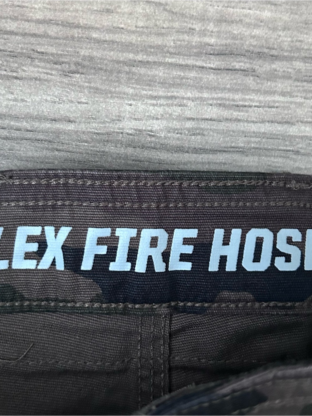Duluth Trading Flex Fire Hose Cargo Pants Mens 36 X 32 Camo Relaxed Fit Workwear - Picture 3 of 9
